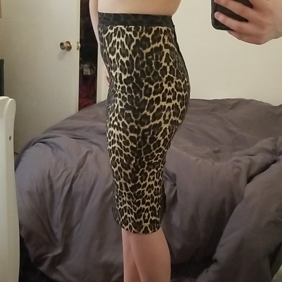 Panthera wiggle skirt - Picture 2 of 4